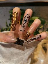 Load image into Gallery viewer, Wild Chic