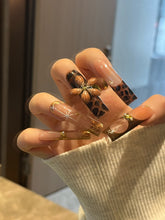 Load image into Gallery viewer, Wild Aur（Copper Wire Flower Luxury Style）
